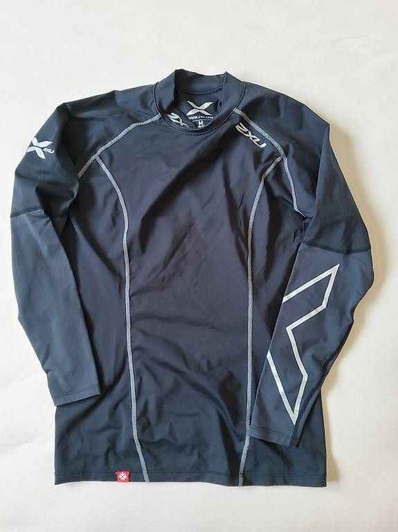 T-shirts: 2XU Compression Maglietta manica lunga da uomo – D'occasion à Agno par rac_9sp6