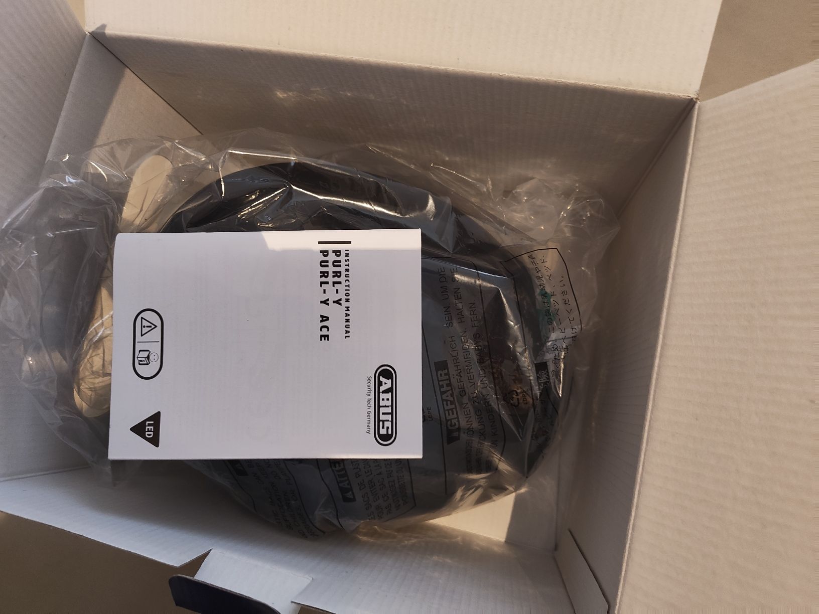 Abus Caschi: NEU Abus Helm S – Nuovo (secondo la descrizione) da Zürich venduto da pde_9n6b 2