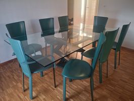 Table et chaises Roche Bobois