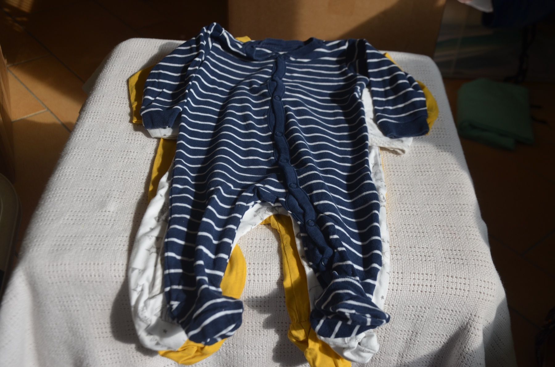 Pyjamas & Ähnliches: TAILLE 62- 68 - 4 PIJAMAS – Gebraucht aus Chiasso von Dolly015 4