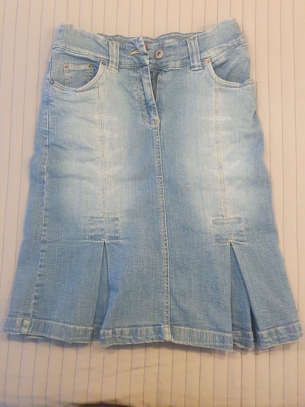 Tchibo Gonne: Jeansrock Tchibo Gr.36 Hellblau – Usato da Volketswil venduto da gloriamundi