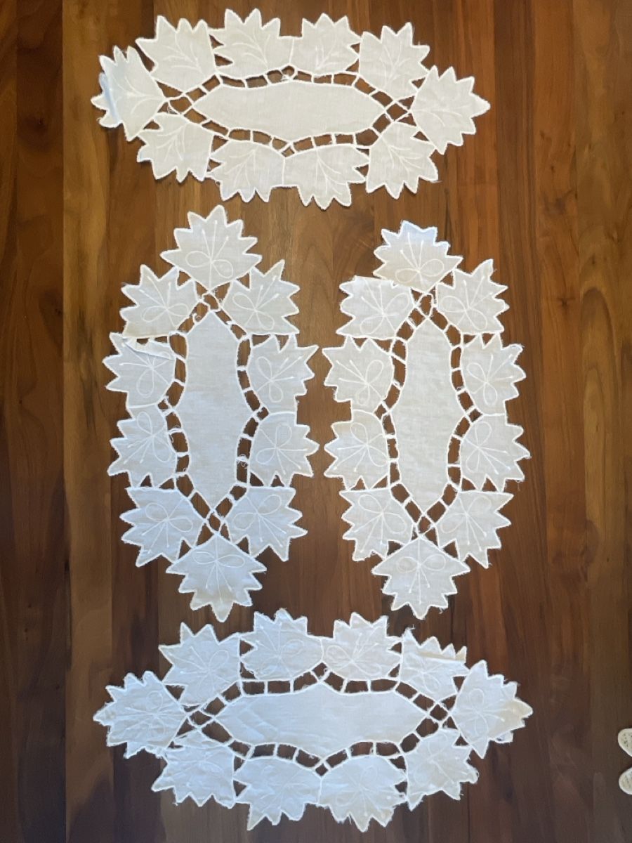 Tissus: 4er Set Tischsets Deckchen – D'occasion à Adliswil par JadrankaR