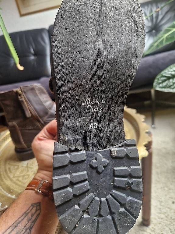 Scarpe da uomo: Chaussure Italienne taille 41  – Nuovo e nell'imballaggio originale da St-Prex venduto da jer_759q 2
