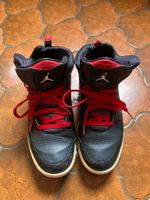 Basket montantes Air Jordan Flight, noir/rouge, T 43