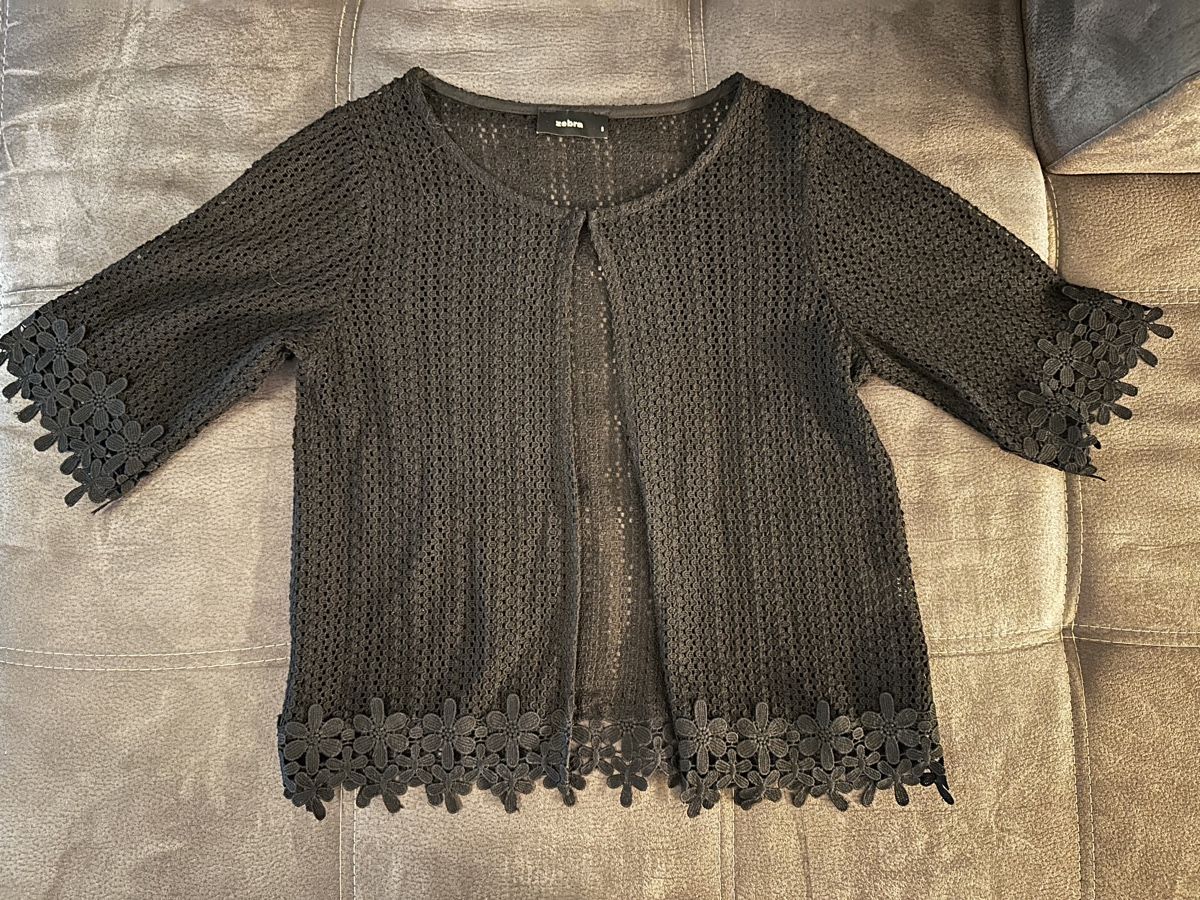 Giacche: Schwarze Spitzen-Strickjacke Gr. S – Usato da Siebnen venduto da luana_cataleya