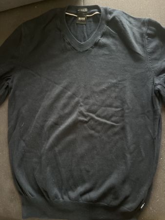 Hugo Boss Black Sweater - Men's Medium - V-Neck - Knitwear