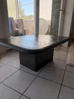Massiver Naturstein-Couchtisch 120 × 90 cm – schwarz