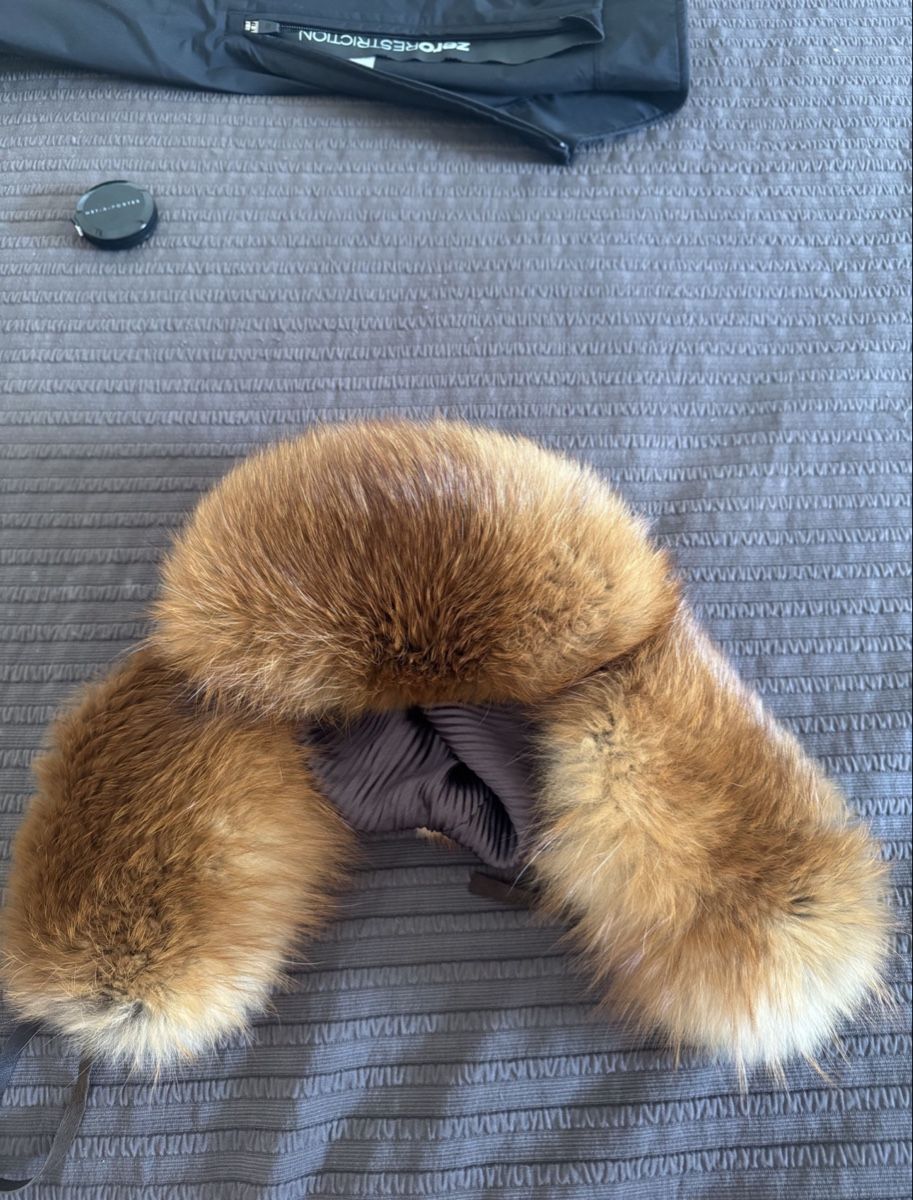 Chapeaux, bonnets & casquettes: Brown fur hat – Neuf (Voir description) à Genolier par tan_rd6s 3