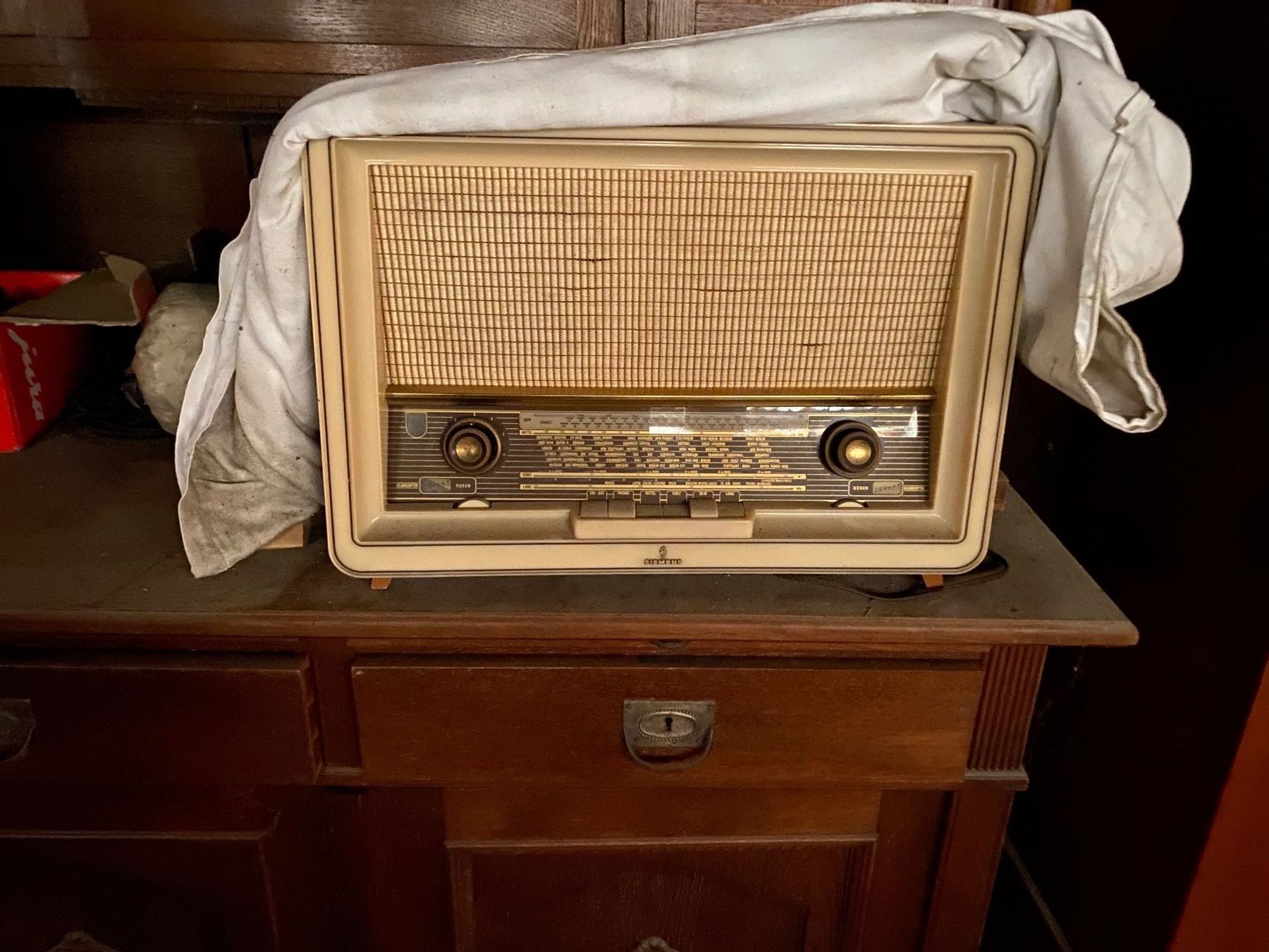 Radio: Radio, alt – Usato da Herznach venduto da babino