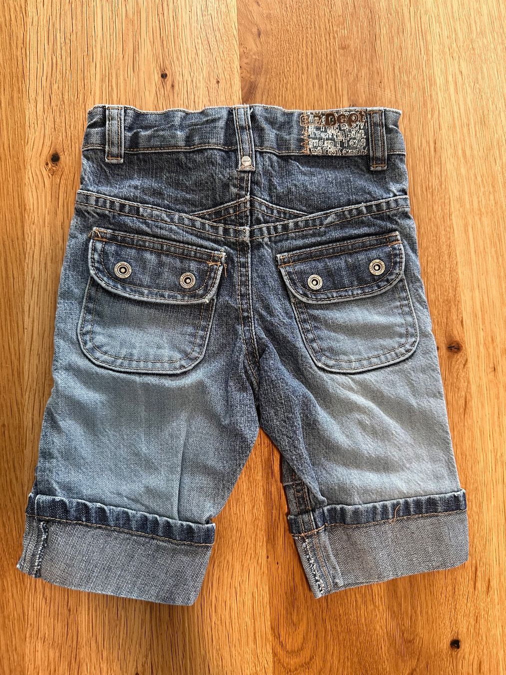 H&M Pantalons: Jeans Grösse 68 – D'occasion à Illnau par Xanny777