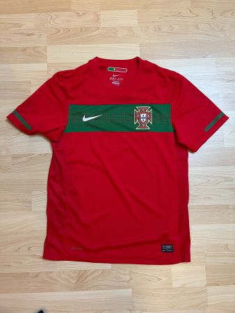 Portugal Fussball Trikot Original Nike rot in gutem Zustand