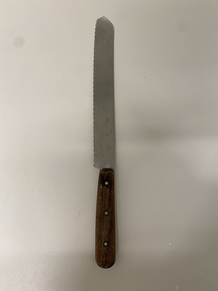 Victorinox Küchenmesser: Victorinox Brotmesser Schwarz – Gebraucht aus Dübendorf von zhe_69pd 1