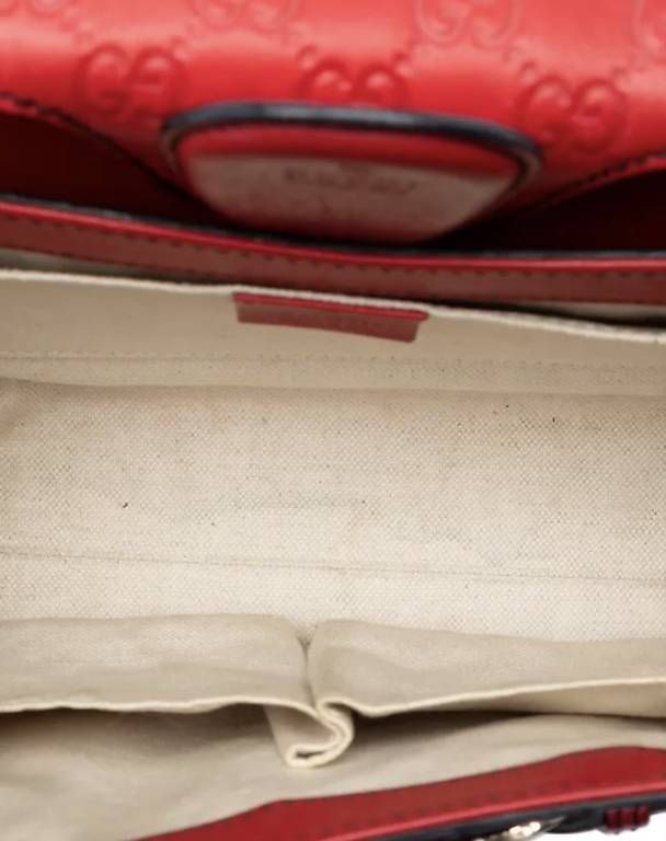 Taschen für Damen: Rote Gucci Lederhandtasche – Gebraucht aus Romont FR von Yohelys 2