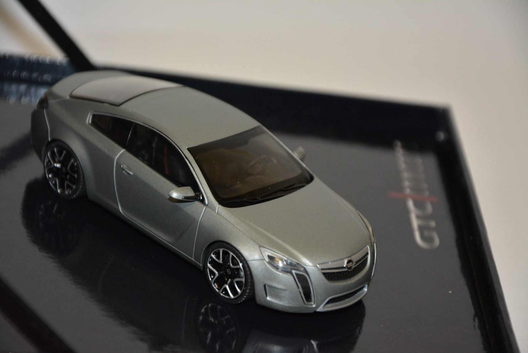 Schuco Modellini d'auto: Opel GTC Concept  2007 , Schuco , 1:43 – Nuovo e nell'imballaggio originale da Goldach venduto da Feivel9 4