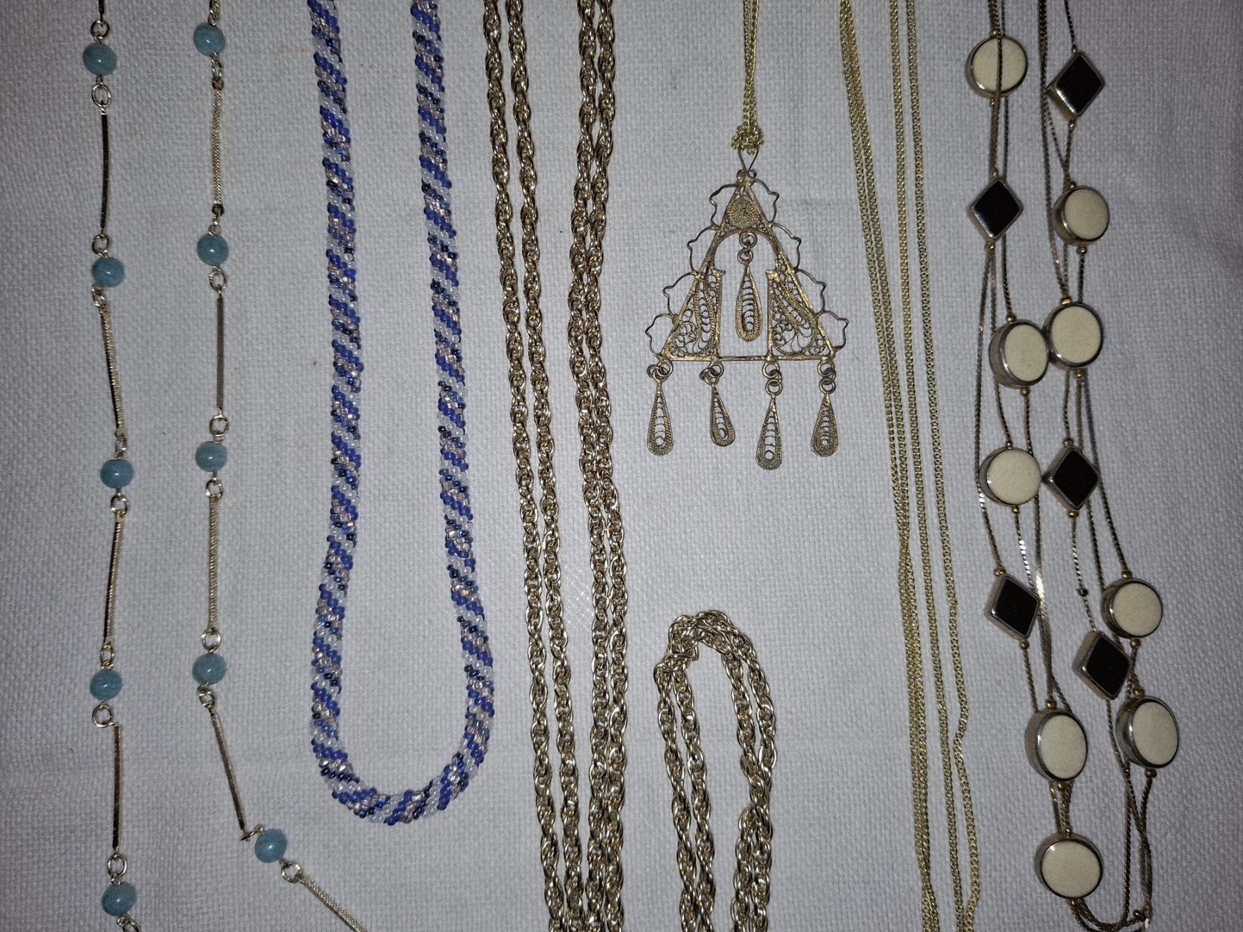 Autres bijoux: * 5 Halsketten * – D'occasion à Weiningen ZH par nic--ole 3