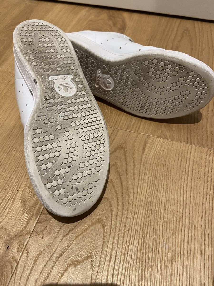 Adidas Chaussures hommes: Adidas Stan smith 37 1/3 – D'occasion à Dielsdorf par lor_j5qt 2