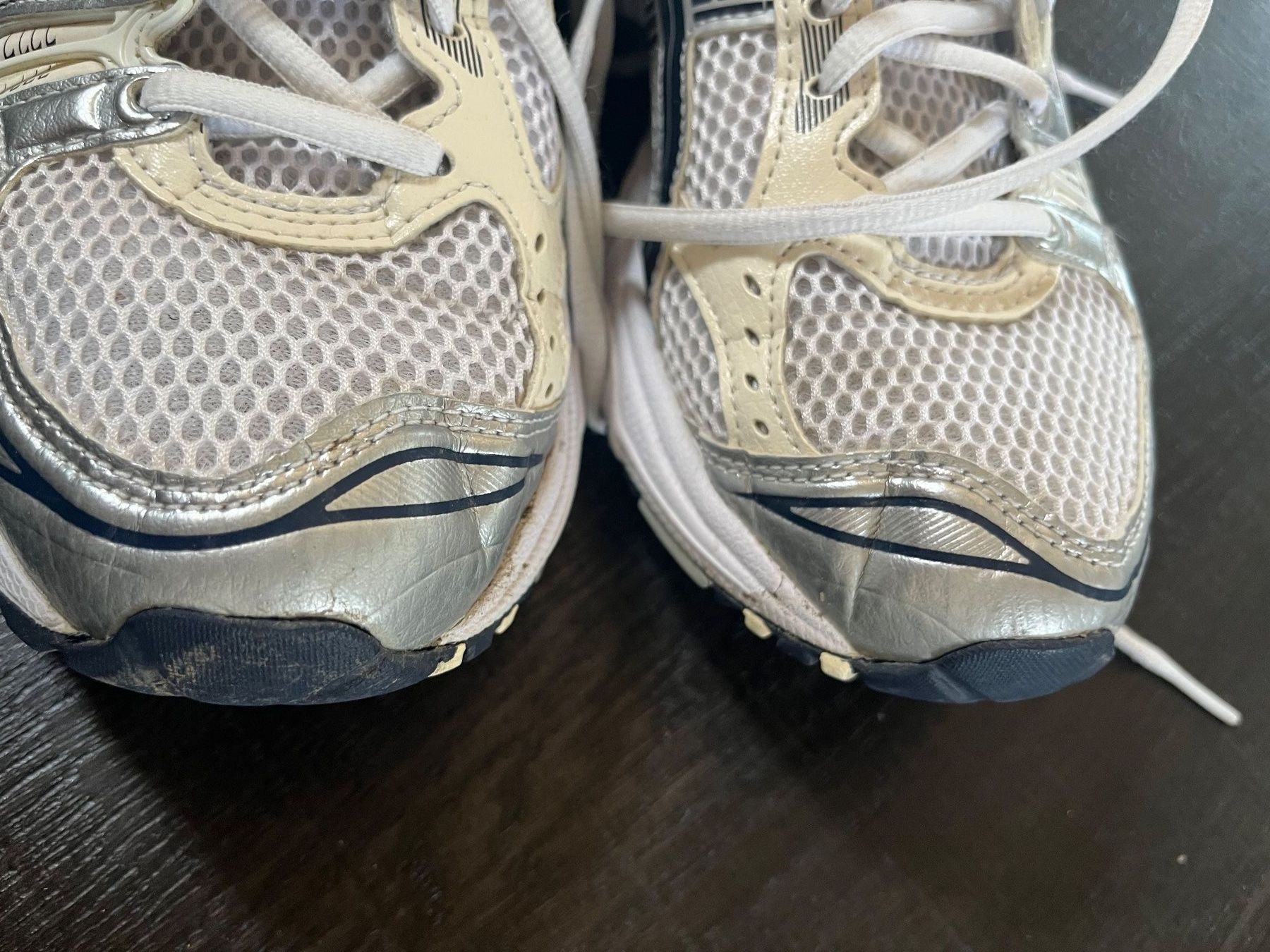 Asics Herrenschuhe: ASICS KAYANO GEL 14  Sneaker low Gr. 40 – Gebraucht aus Bern von mynoa 4