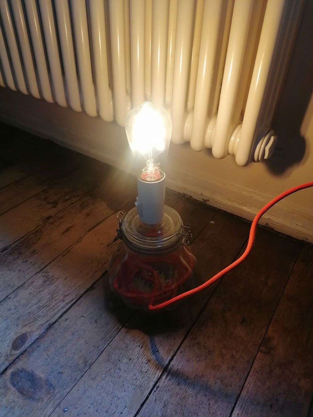 Lampade: Tischleuchte, Einmachglas, Kabel orange – Usato da Basel venduto da Melodrom 2