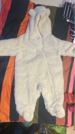 Flauschiger Baby Overall, Grösse 62Ideal für den Winter!
