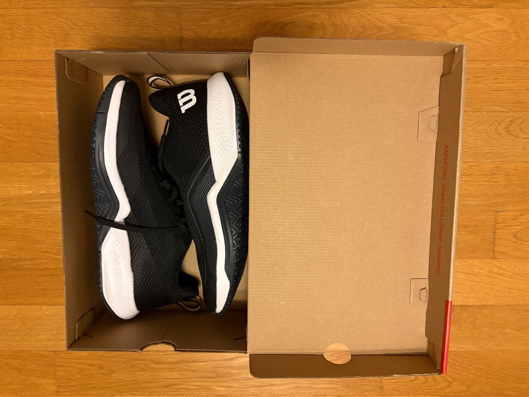 Wilson Herrenschuhe: Wilson Rush Pro Lite Tennischuhe 45+1/3 – Neu und originalverpackt aus Zürich von VortexVibes