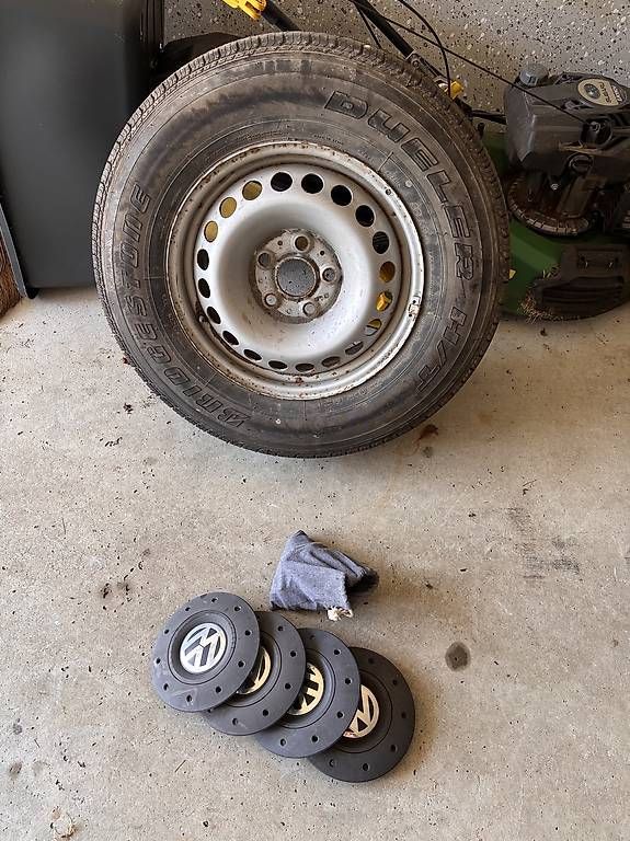 Pneumatici & Ruote complete: Räder VW Amarok 16 Zoll – Usato da Oberwil-Lieli venduto da kaj_ng8x 4