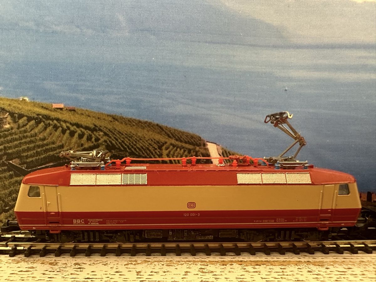 Märklin Modelleisenbahnen: Märklin 8853 DB BR 120 Güterzug – Gebraucht aus Lupsingen von New-Haven 1
