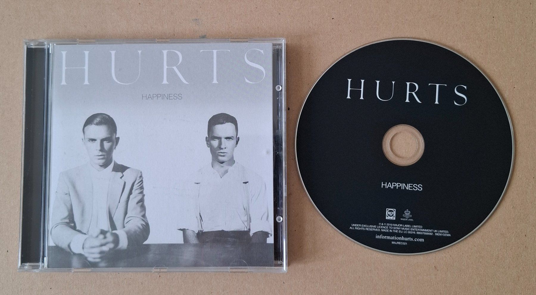 CD: CD: HURTS - Happiness - 2010 – Usato da Wil SG venduto da Clanx