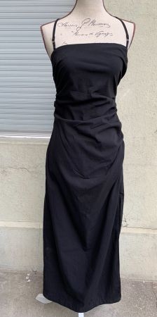 Superbe robe noire plissée MEXX bretelles en X stretch t.M