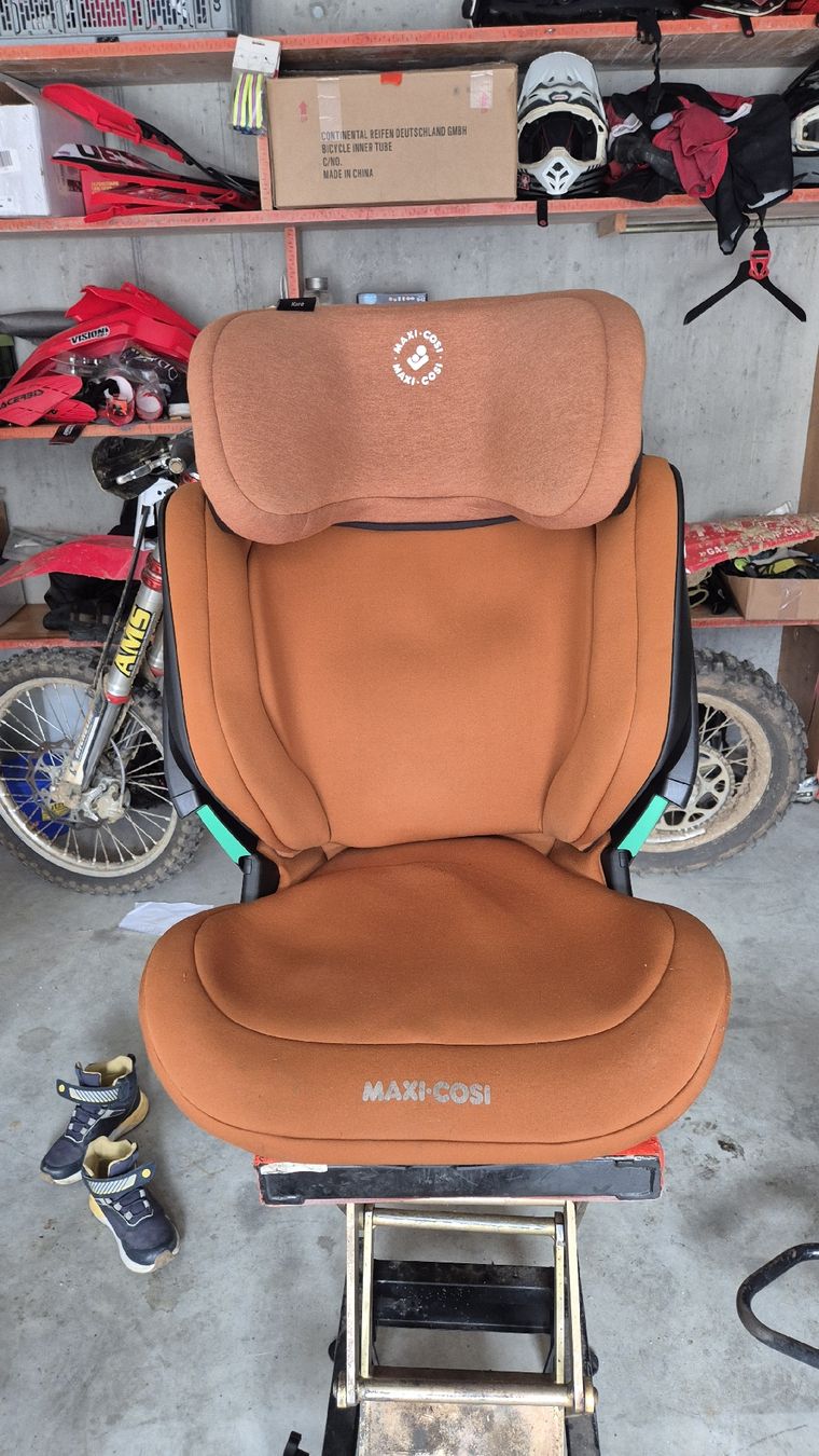 Maxi-Cosi Seggiolini per auto: Maxicosi Isofix – Usato da Laupersdorf venduto da pirmin_88