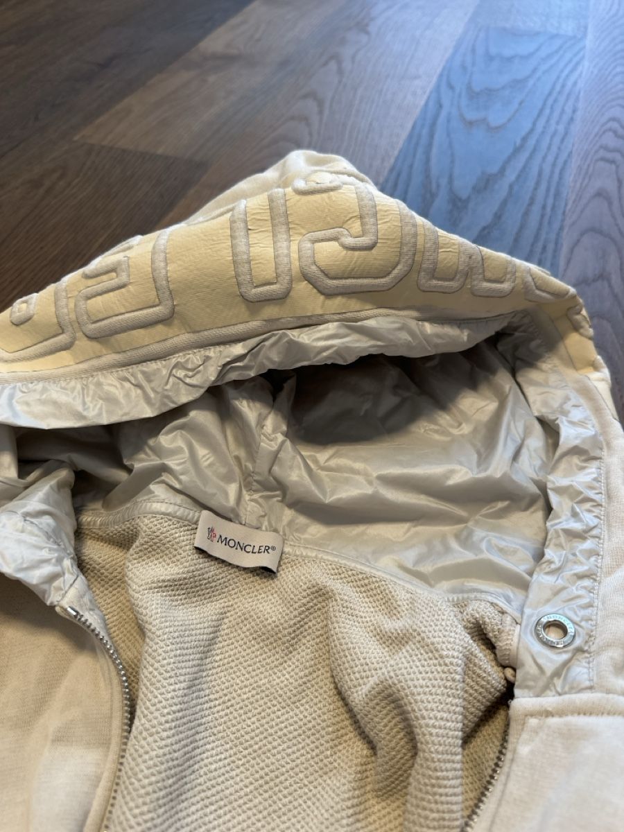 Moncler Giacche: Jacke Moncler Grösse S – Usato da Zollikon venduto da Tropfenweibel 1
