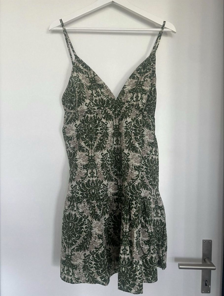 Vestiti: KLEID UNGETRAGEN GRÖSSE M – Nuovo e nell'imballaggio originale da Dübendorf venduto da ali_g7p8