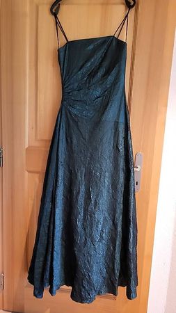 Grünes Abendkleid