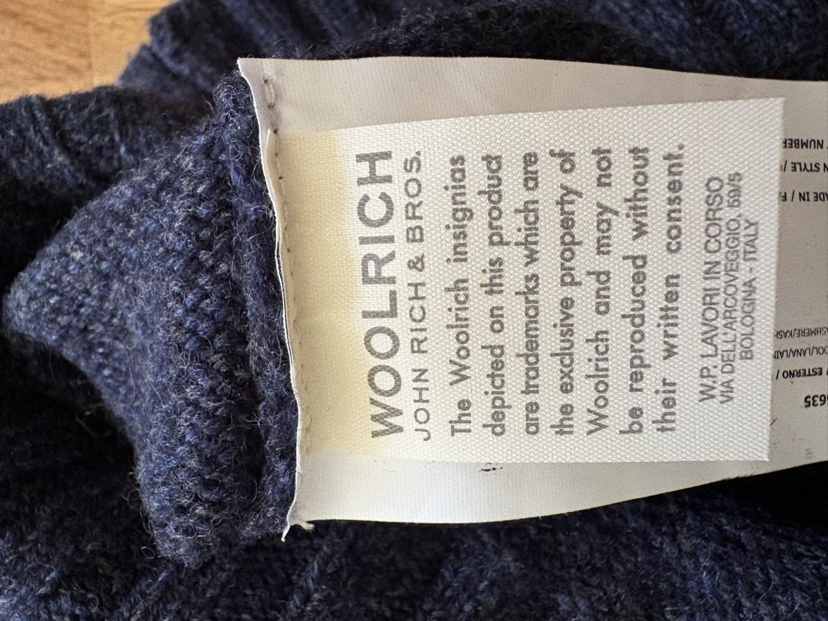 Woolrich Pullover & Sweatshirts: 2 Woolrich Herrenpullover  – Gebraucht aus Locarno von pat_8p5b 2
