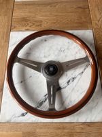 Klassisches Nardi Torino Holzlenkrad für Oldtimer-Feeling