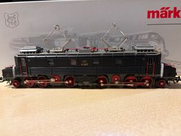 Maerklin 39523  Ce 6/8 I "Köfferli  Neuve