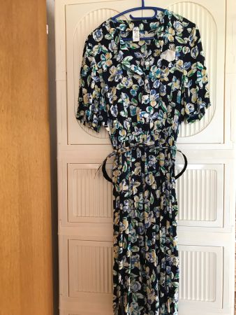 Sommerliches Maxikleid mit Blumenmuster Grösse XL