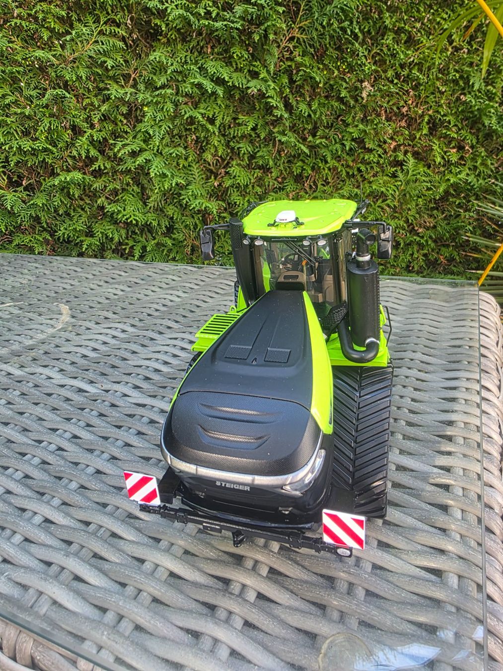 Kit di modellismo & Modellini statici: Universal Hobbys Case ih Quadtrac – Usato da Siblingen venduto da Shiggi01 1
