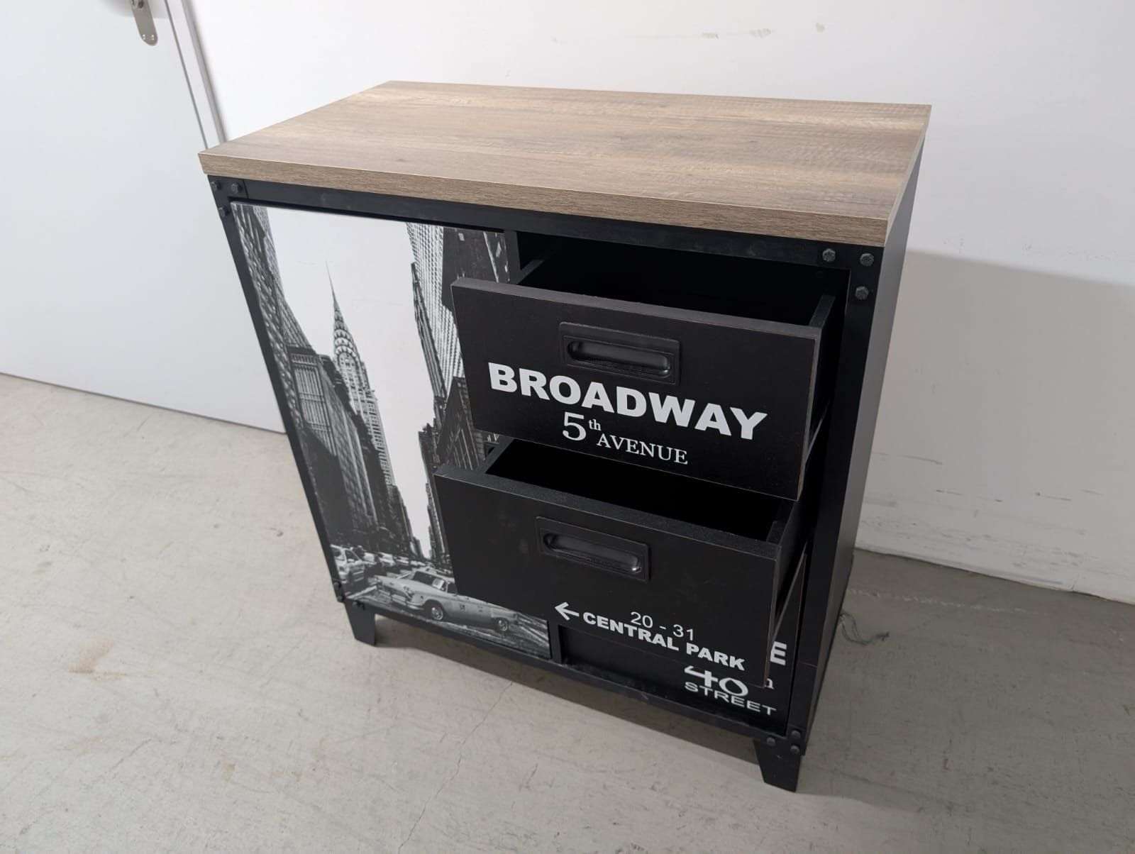Kommoden: Kommode schwarz, Broadway, New York Style – Gebraucht aus Glattbrugg von Rose198 2