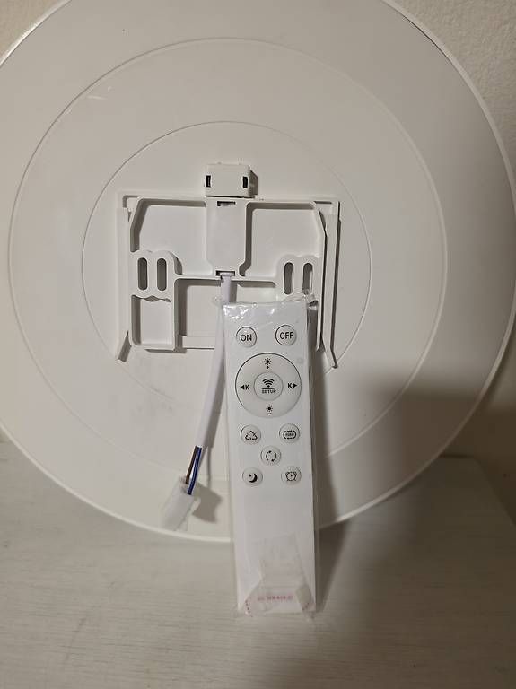 Kronleuchter & Deckenlampen: Plafoniera smart – Gebraucht aus Agno von Scambio-Vendo-Agno 1
