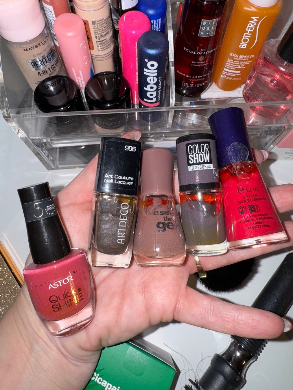 Make-up: Grosses Kosmetik-Set Make-up Konvolut – Gebraucht aus Grosswangen von Second_hand_paradise 9