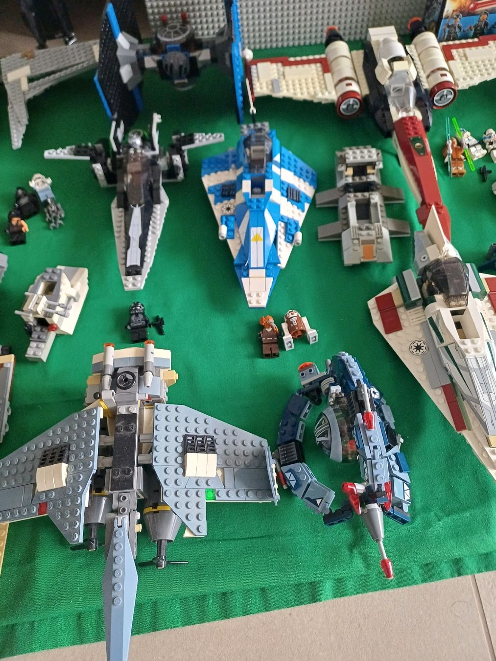 Lego Spielzeuge: lego star wars collezione con minifigure – Gebraucht aus Minusio von ele_gp89