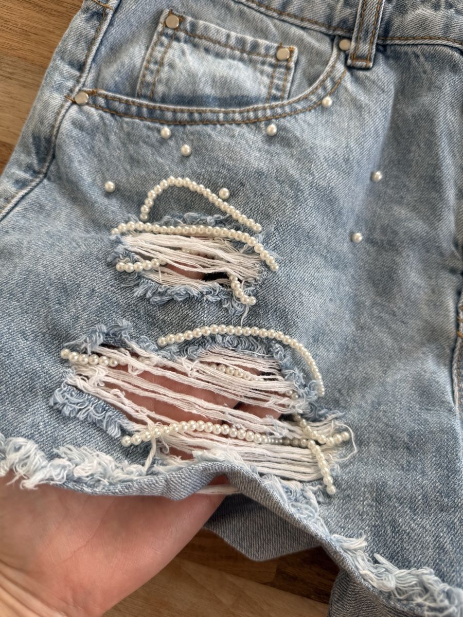 Jeans: Sexy shorts 36 with pearls – Usato da Buchs AG venduto da sxf96 1