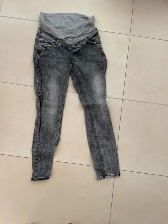 Umstandsjeans Grauschwarz Gr. 31/32 mamalicious