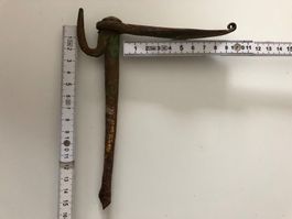 Rückhaltehaken für Fensterladen, antik