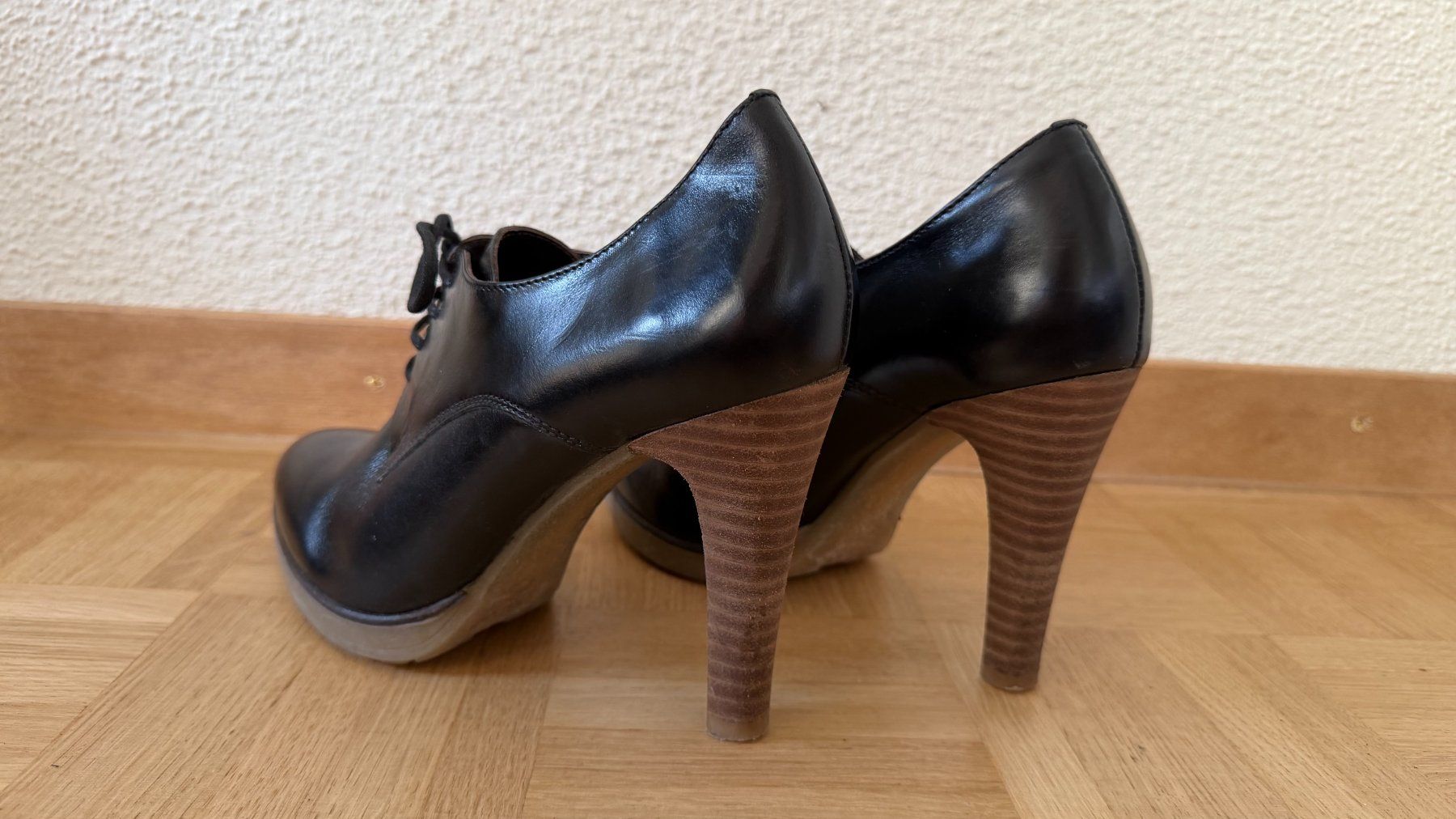 Damenschuhe: Bottines Minelli en cuir noir, taille 38 – Gebraucht aus Genève von dkr_j29m 1