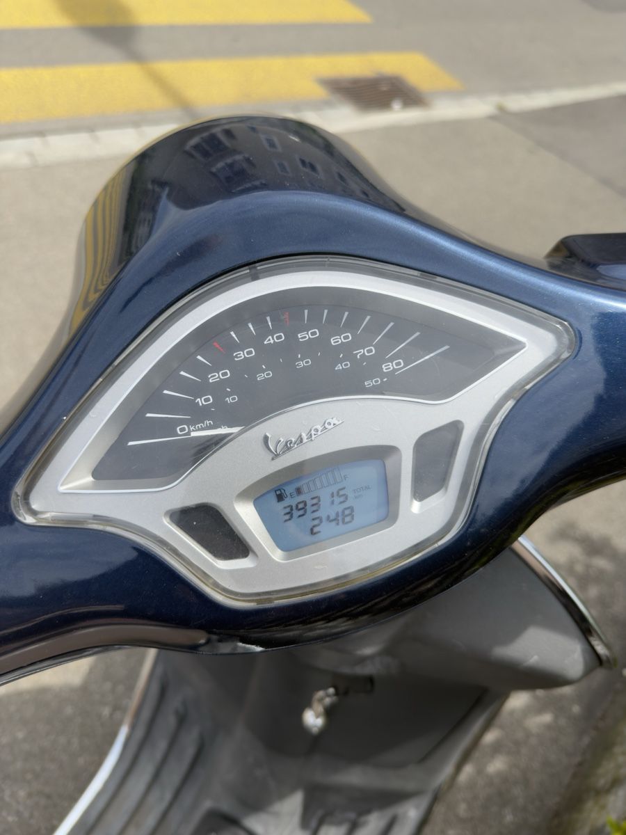 Vespa Scooters: Vespa Primavera – Gebraucht aus Erlenbach ZH von lin_tlt6 3