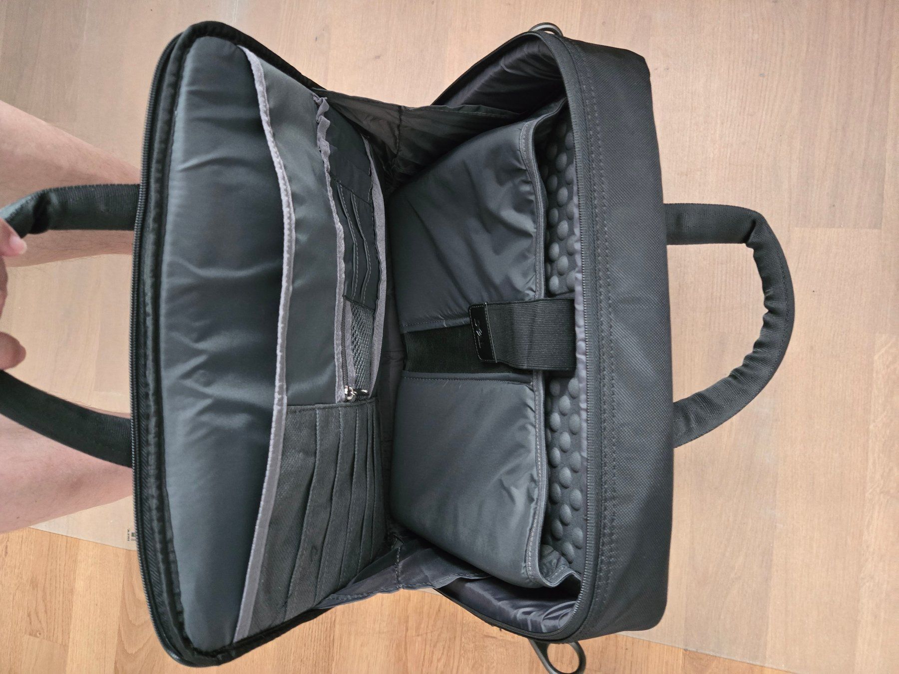 Dell Borse: Notebook-/Laptop-Tasche Dell – Nuovo e nell'imballaggio originale da Safnern venduto da ing_mat_sc 1