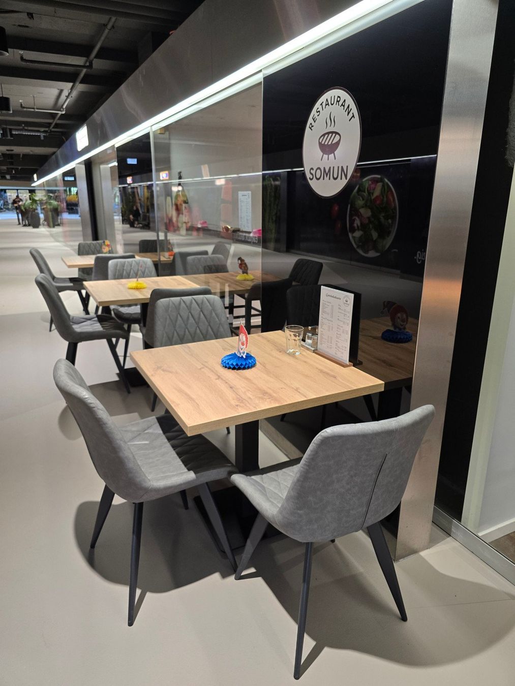Sedie: Stylischer Restaurantstuhl-modern & elegant – Nuovo e nell'imballaggio originale da Ziegelbrücke venduto da ProfiGastro 3