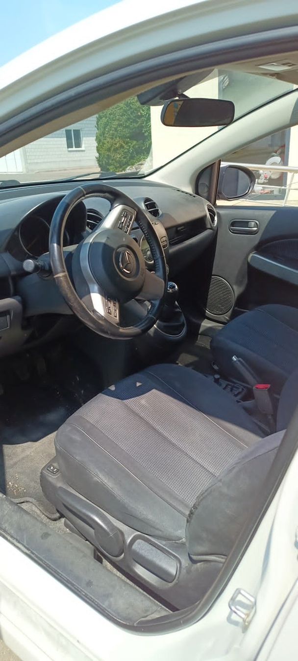 Mazda Autos: Mazda 2 1.5 Sport – D'occasion à Oberkulm par FairTreasures 4