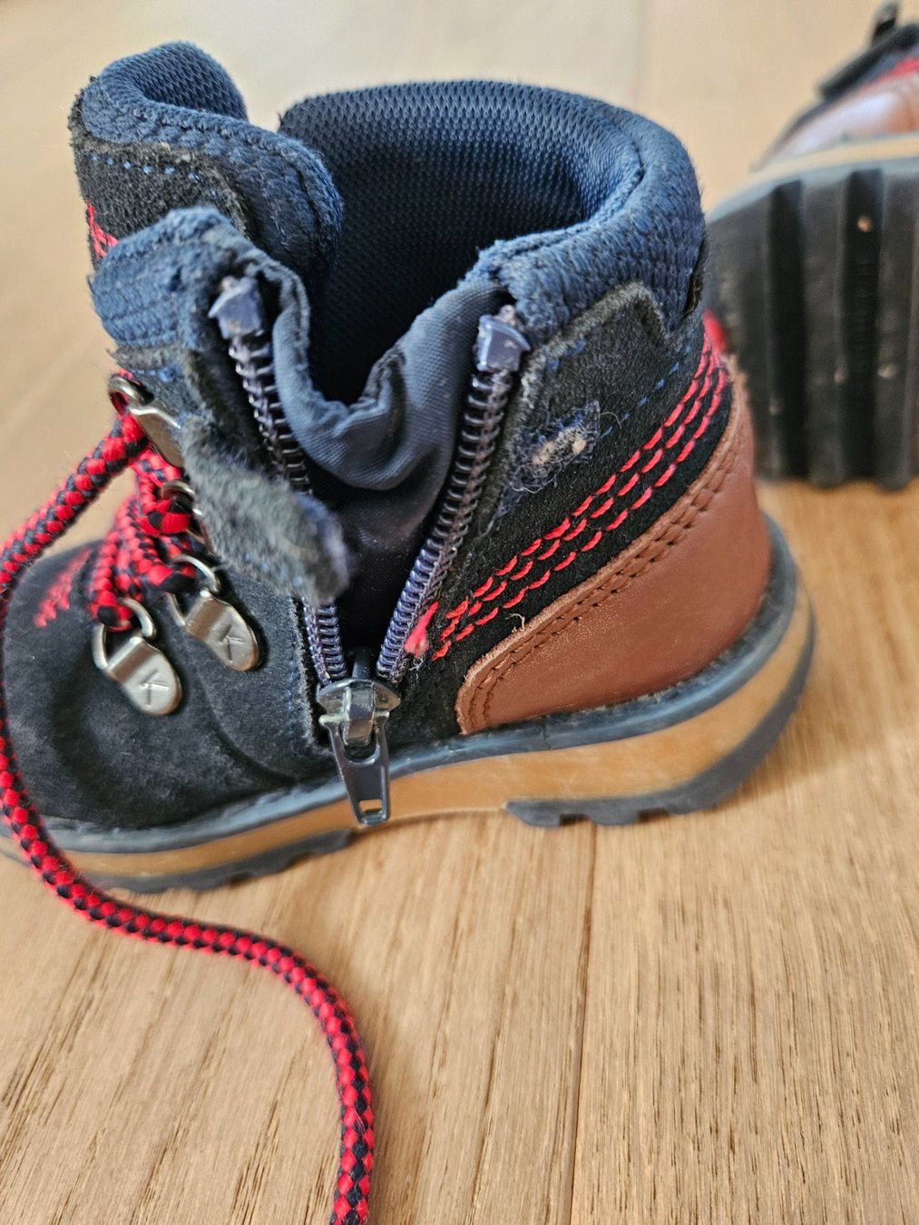 Kickers Chaussures garçon: Kickers Schuhe Kinder – D'occasion à Cham par gr80 3